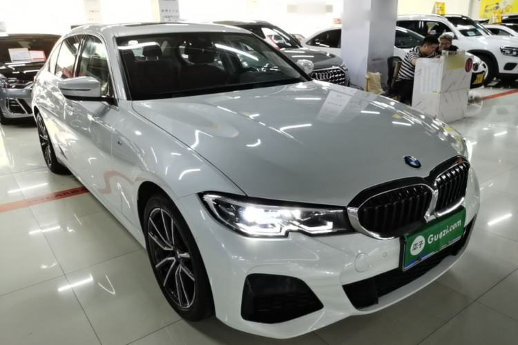Used BMW 3 Series 2022 Updated 325Li M Sport Package Front Right 45 Deg