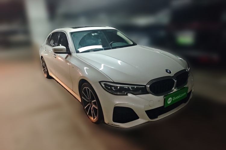 Used BMW 3 Series 2022 325Li M Sport Package Front Right 45 Deg