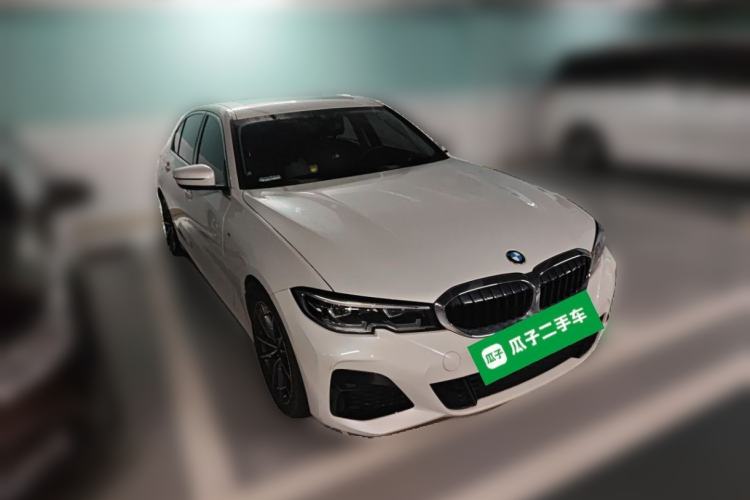 Used BMW 3 Series 2022 325Li M Sport Package Front Right 45 Deg