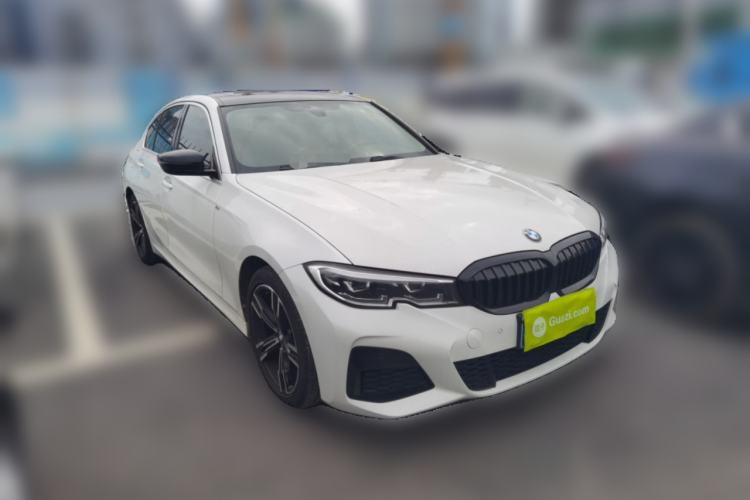 Used BMW 3 Series 2022 Updated 325i M Sport Package Front Right 45 Deg
