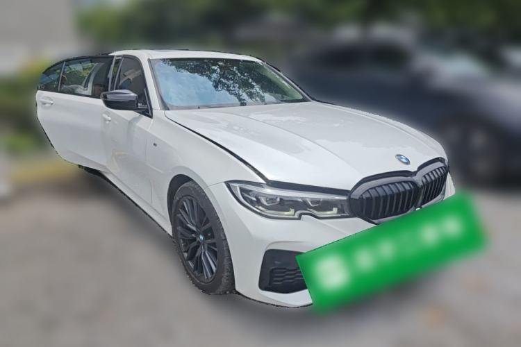 Used BMW 3 Series 2022 325Li M Sport Night Edition Package Front Right 45 Deg