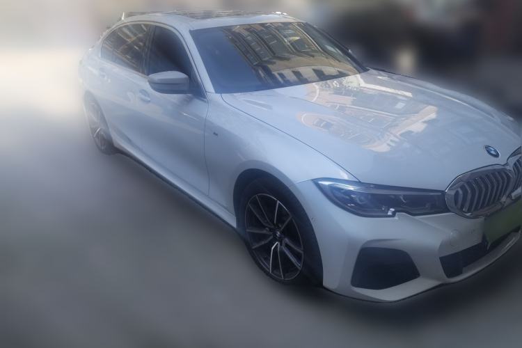 Used BMW 3 Series 2022 Restyled 325Li xDrive M Sport Package Front Right 45 Deg
