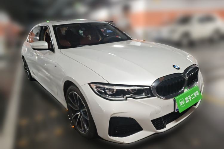 Used BMW 3 Series 2022 325Li M Sport Package Front Right 45 Deg