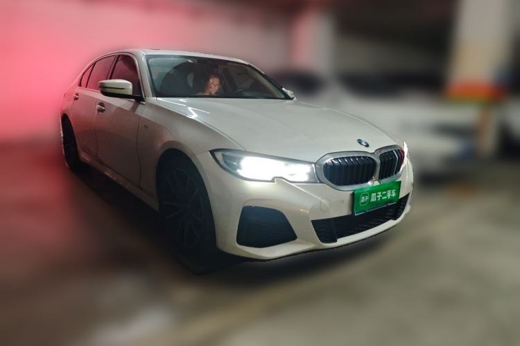 Used BMW 3 Series 2022 325Li M Sport Package Front Right 45 Deg