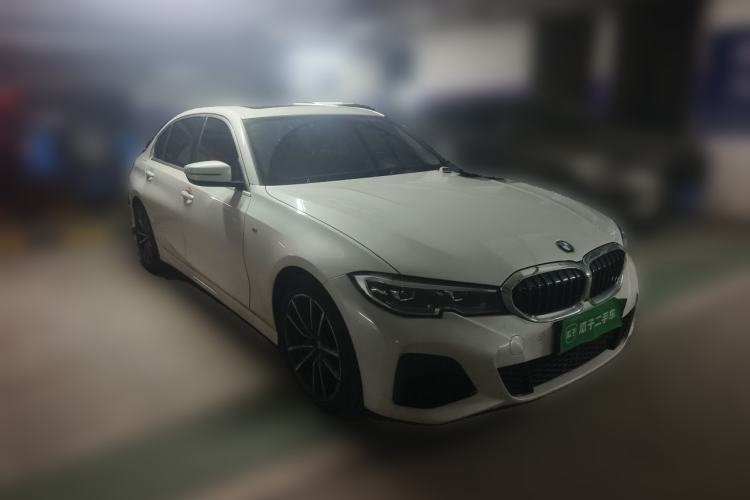 Used BMW 3 Series 2022 Restyled 320Li M Sport Package Front Right 45 Deg