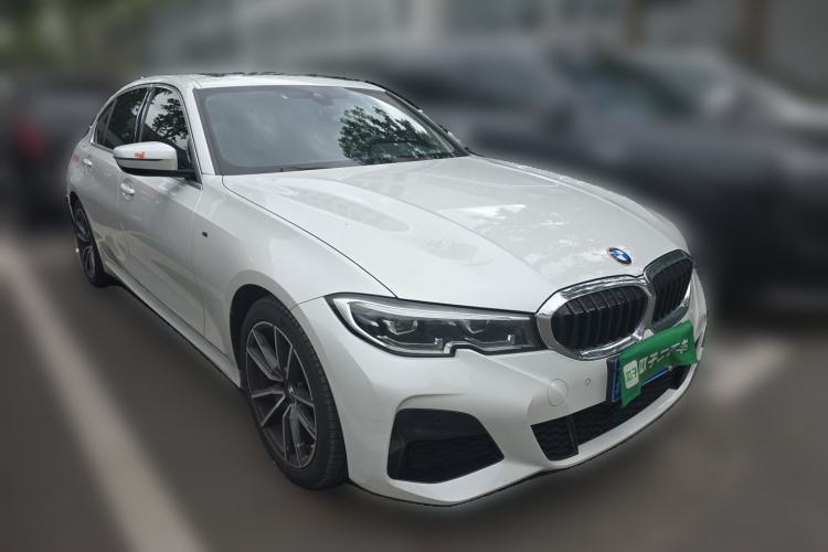 Used BMW 3 Series 2022 325Li M Sport Package Front Right 45 Deg