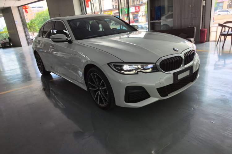 Used BMW 3 Series 2022 Restyled 320Li M Sport Package Front Right 45 Deg