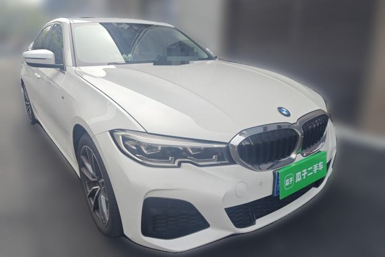 Used BMW 3 Series 2022 325Li M Sport Package Front Right 45 Deg