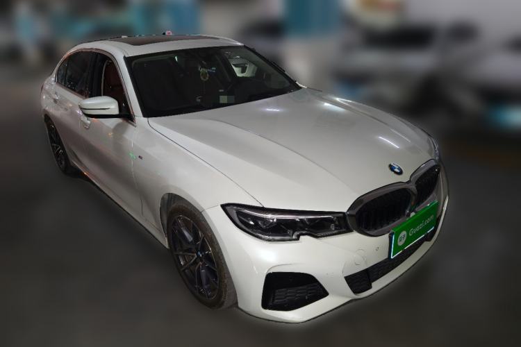Used BMW 3 Series 2022 325Li M Sport Package Front Right 45 Deg