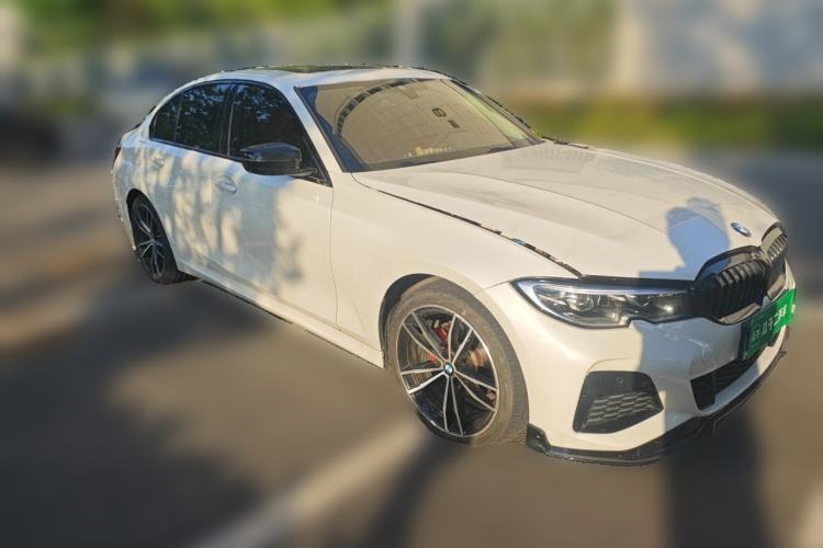 Used BMW 3 Series 2022 325i M Sport Night Edition Package Front Right 45 Deg