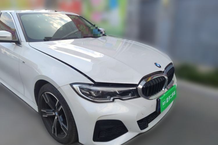 Used BMW 3 Series 2022 325i M Sport Package Front Right 45 Deg