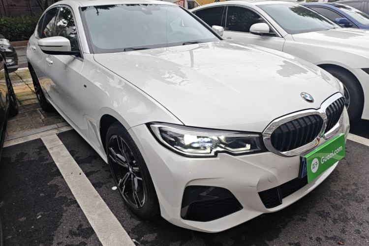 Used BMW 3 Series 2022 325i M Sport Package Front Right 45 Deg