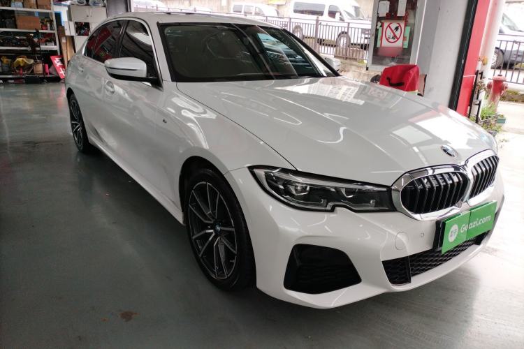 Used BMW 3 Series 2022 Restyled 320Li M Sport Package Front Right 45 Deg