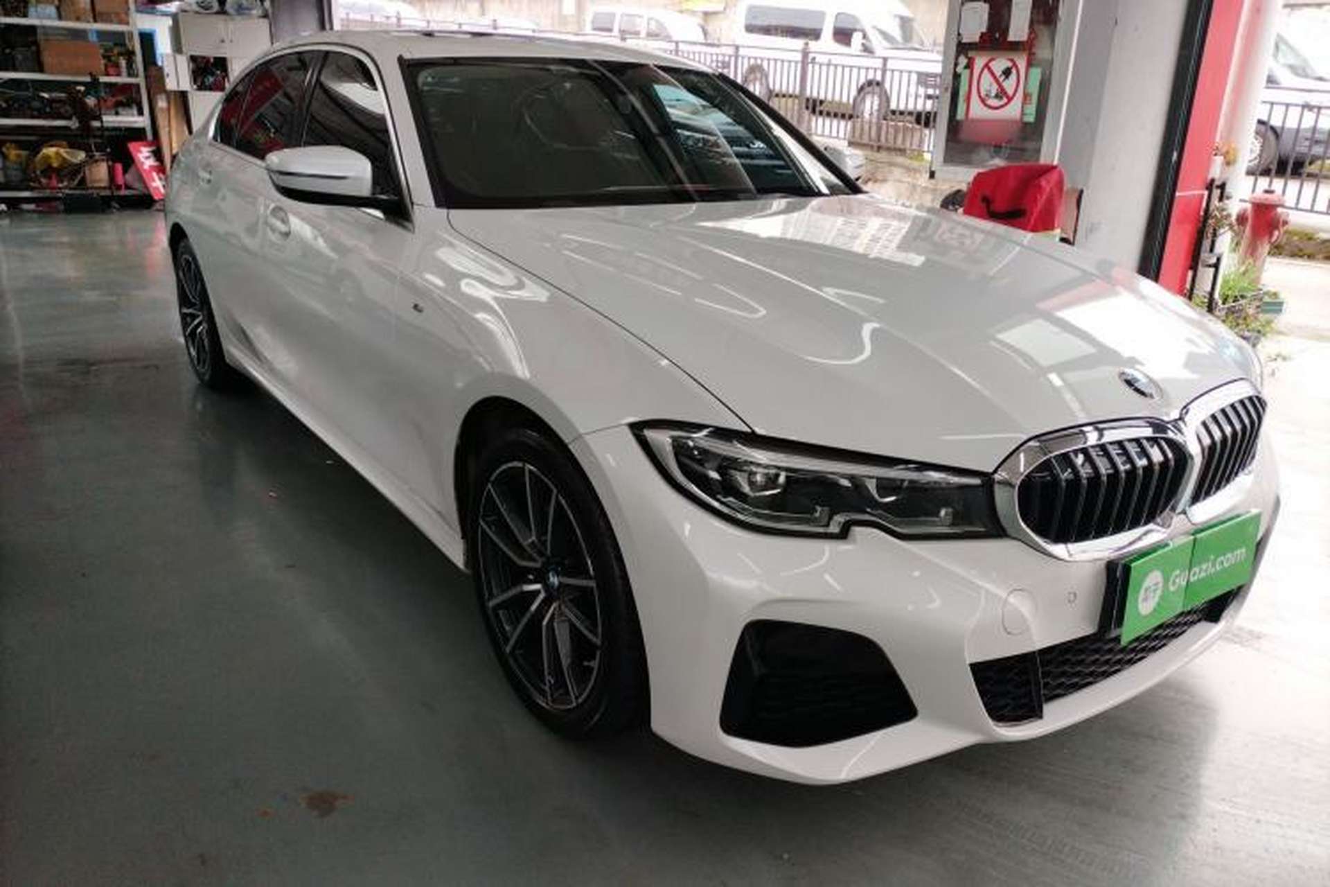 Used BMW 3 Series 2022 Restyled 320Li M Sport Package Front Right 45 Deg