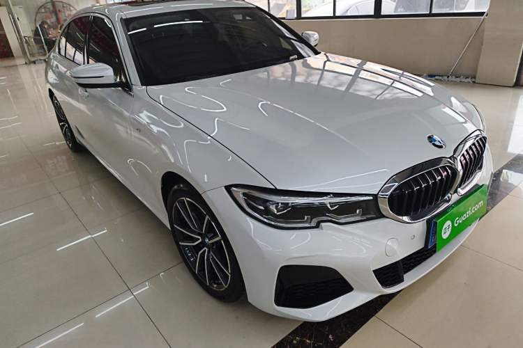 Used BMW 3 Series 2022 Restyled 320Li M Sport Package Front Right 45 Deg