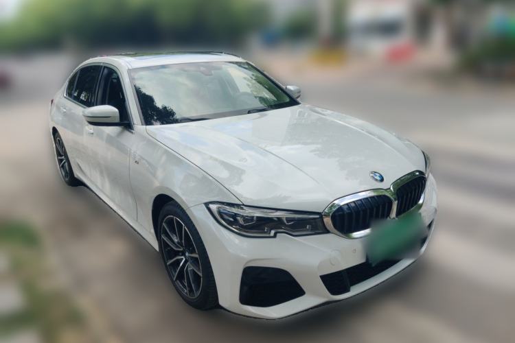 Used BMW 3 Series 2022 325Li M Sport Package Front Right 45 Deg