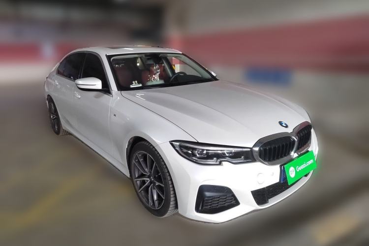 Used BMW 3 Series 2022 320Li M Sport Package Front Right 45 Deg