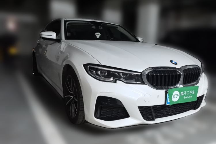 Used BMW 3 Series 2022 320Li M Sport Package Front Right 45 Deg