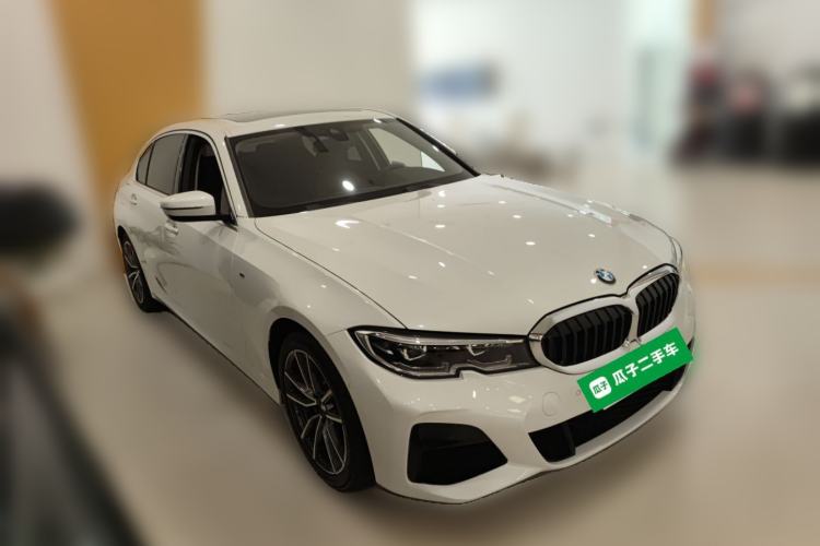 Used BMW 3 Series 2022 Updated 325Li M Sport Package Front Right 45 Deg