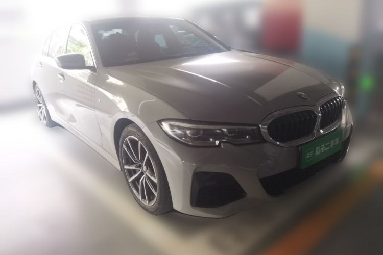 Used BMW 3 Series 2022 325Li M Sport Package Front Right 45 Deg