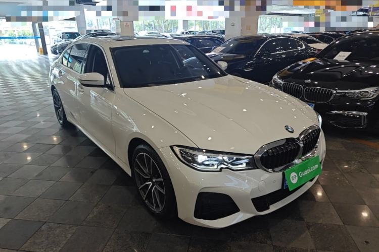 Used BMW 3 Series 2022 325Li M Sport Package Front Right 45 Deg