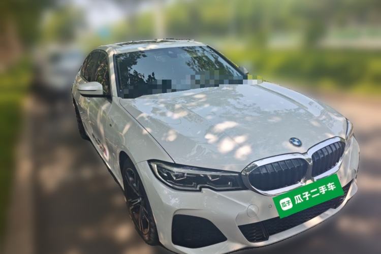 Used BMW 3 Series 2022 Updated 325i M Sport Package Front Right 45 Deg