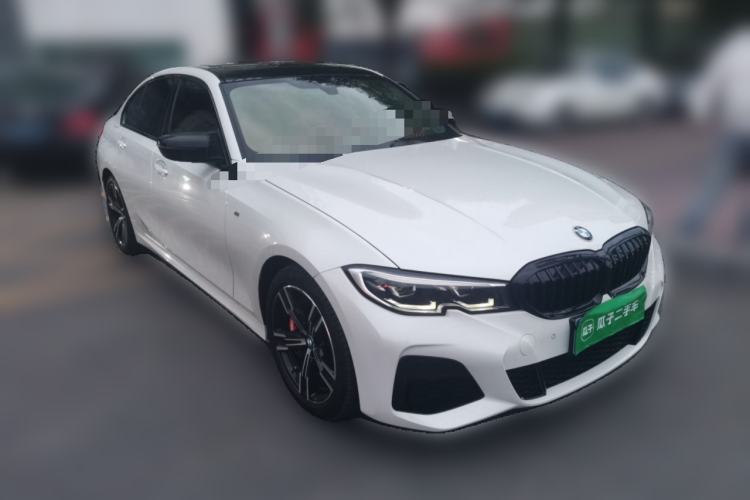 Used BMW 3 Series 2022 Updated 325i M Sport Package Front Right 45 Deg