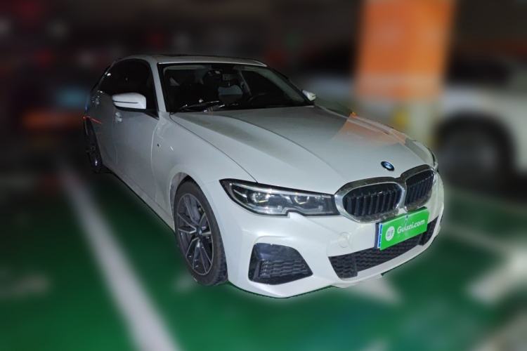 Used BMW 3 Series 2022 320Li M Sport Package Front Right 45 Deg