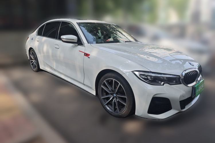 Used BMW 3 Series 2022 325Li M Sport Package Front Right 45 Deg
