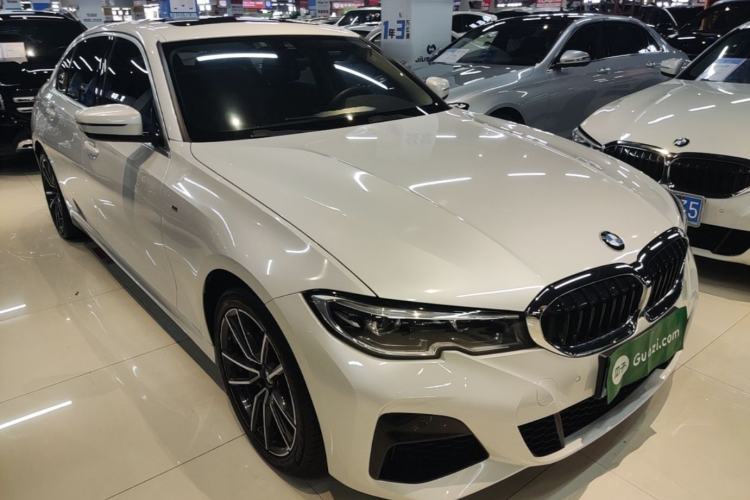 Used BMW 3 Series 2022 325Li M Sport Package Front Right 45 Deg