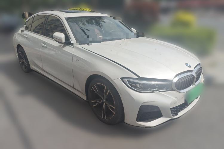 Used BMW 3 Series 2022 Updated 325i M Sport Package Front Right 45 Deg