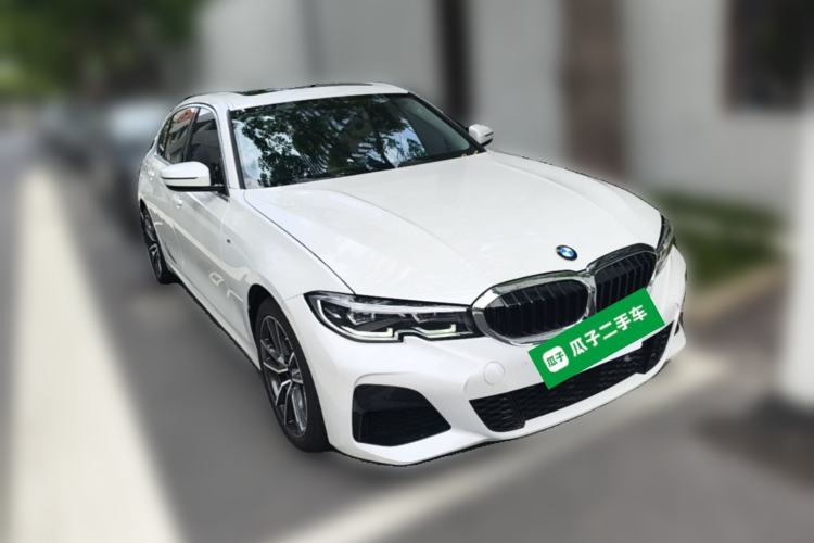 Used BMW 3 Series 2022 320Li M Sport Package Front Right 45 Deg