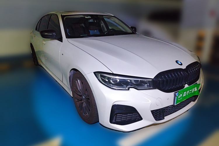 Used BMW 3 Series 2022 325Li M Sport Night Edition Package Front Right 45 Deg