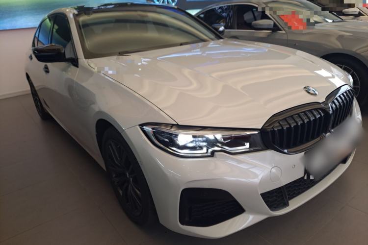 Used BMW 3 Series 2022 Restyled 325Li M Sport Night Edition Package Front Right 45 Deg