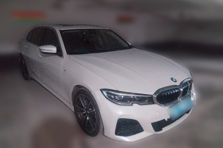 Used BMW 3 Series 2022 325i M Sport Package Front Right 45 Deg