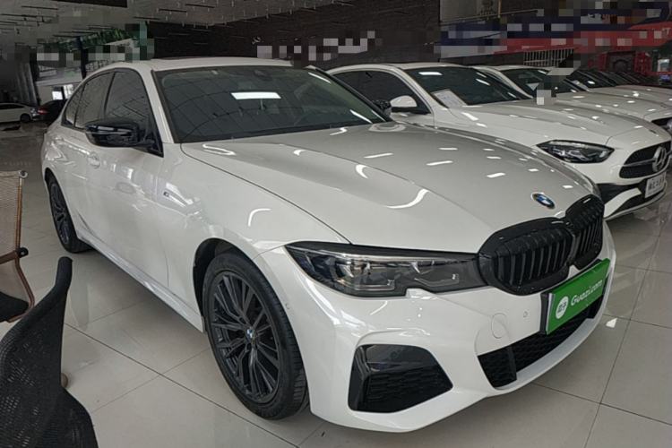 Used BMW 3 Series 2022 325i M Sport Night Edition Package Front Right 45 Deg