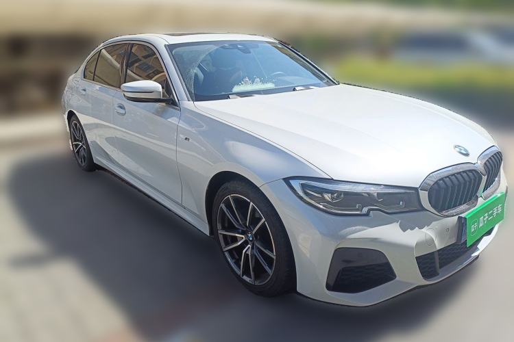 Used BMW 3 Series 2022 325Li M Sport Package Front Right 45 Deg