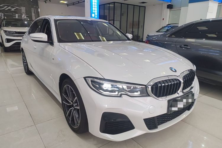 Used BMW 3 Series 2022 325Li M Sport Package Front Right 45 Deg