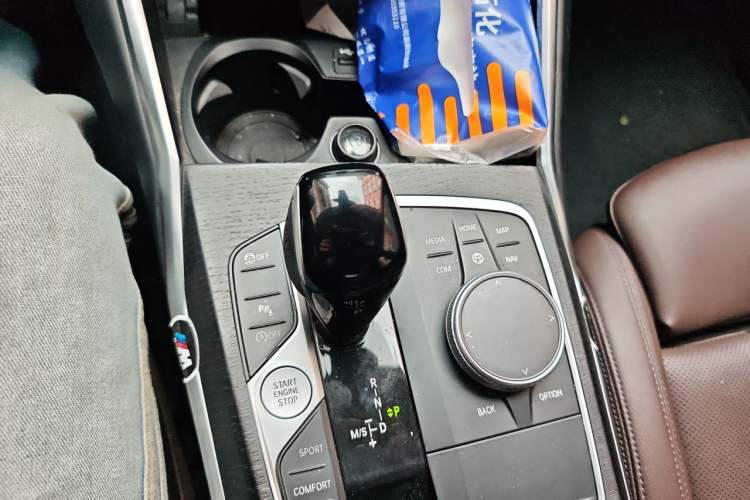 Used BMW 3 Series 2022 325i M Sport Package Gear Lever