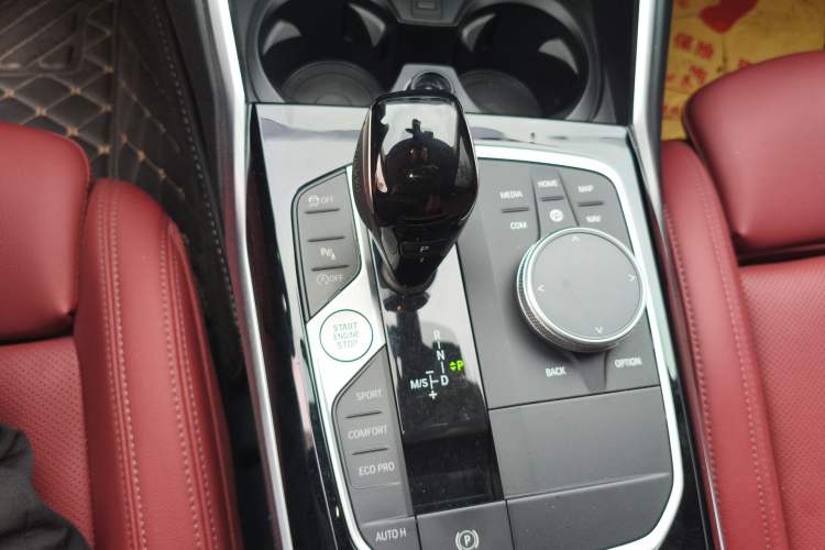 Used BMW 3 Series 2022 320i Sport Package Gear Lever
