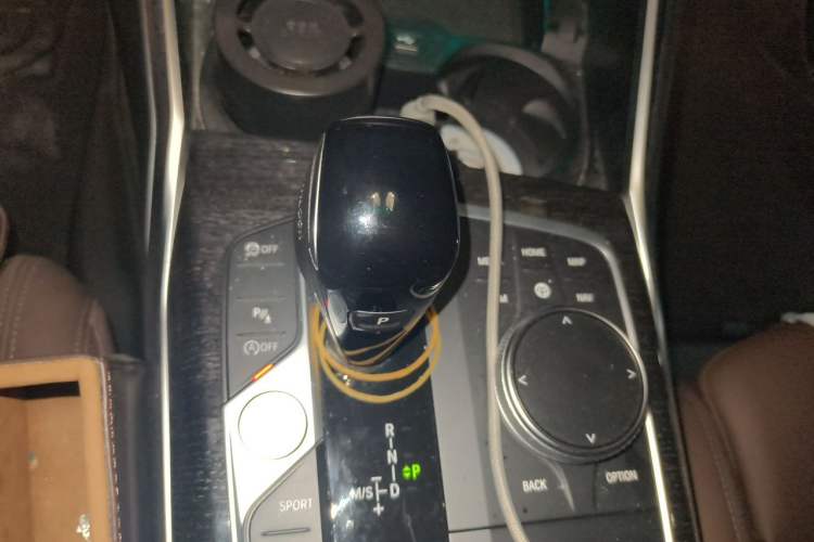 Used BMW 3 Series 2022 Updated 325Li M Sport Package Gear Lever