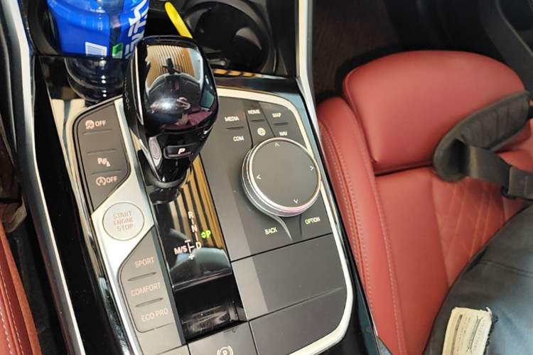 Used BMW 3 Series 2022 320i Sport Package Gear Lever