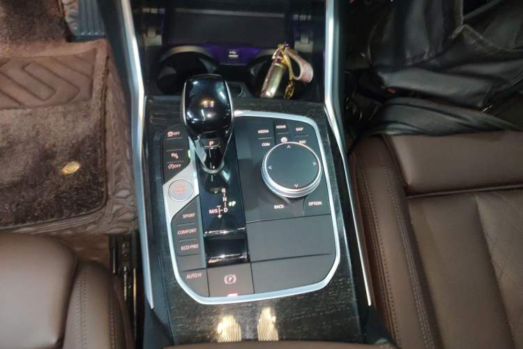 Used BMW 3 Series 2022 Updated 325Li M Sport Package Gear Lever