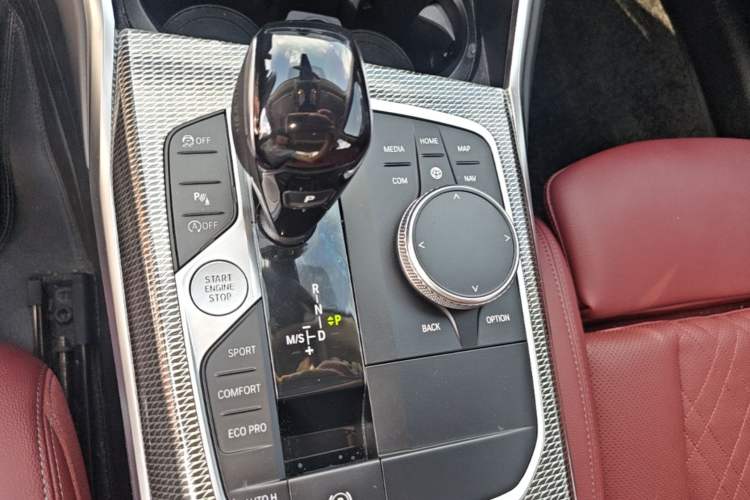 Used BMW 3 Series 2022 325i M Sport Night Edition Package Gear Lever