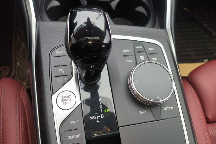 Used BMW 3 Series 2022 325i M Sport Package Gear Lever