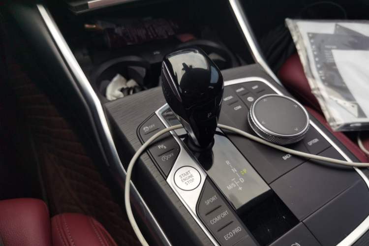 Used BMW 3 Series 2022 Updated 325i M Sport Package Gear Lever