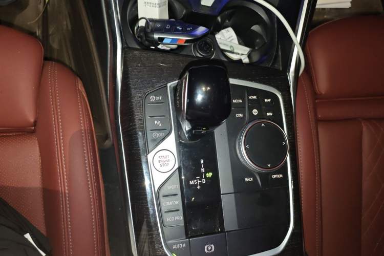 Used BMW 3 Series 2022 325Li M Sport Package Gear Lever