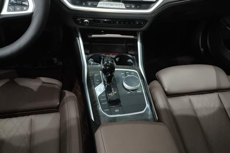 Used BMW 3 Series 2022 Updated 325Li M Sport Package Gear Lever