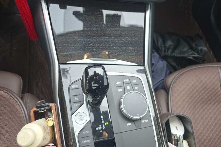 Used BMW 3 Series 2022 325Li M Sport Package Gear Lever