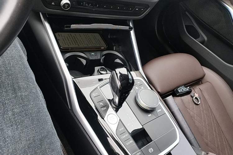 Used BMW 3 Series 2022 320Li M Sport Package Gear Lever